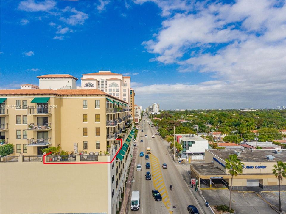 For Sale: $929,000 (2 beds, 2 baths, 1203 Square Feet)