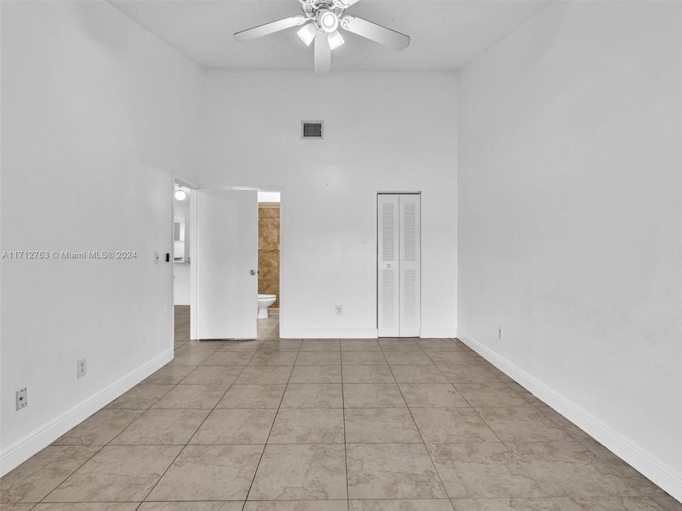 For Rent: $2,800 (2 beds, 2 baths, 1188 Square Feet)