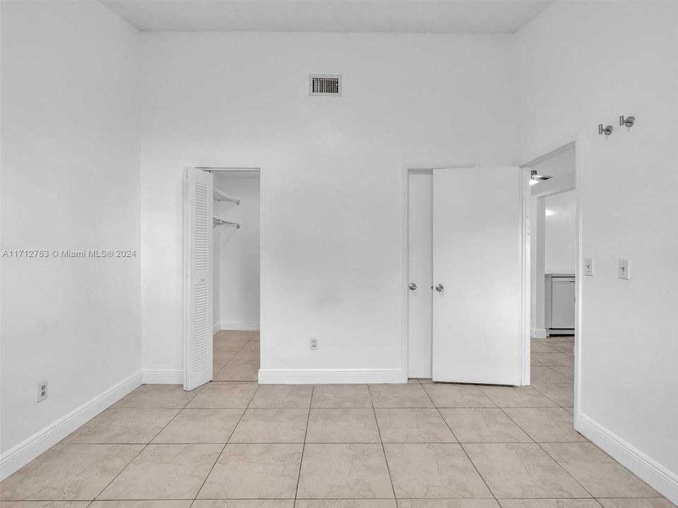 For Rent: $2,800 (2 beds, 2 baths, 1188 Square Feet)