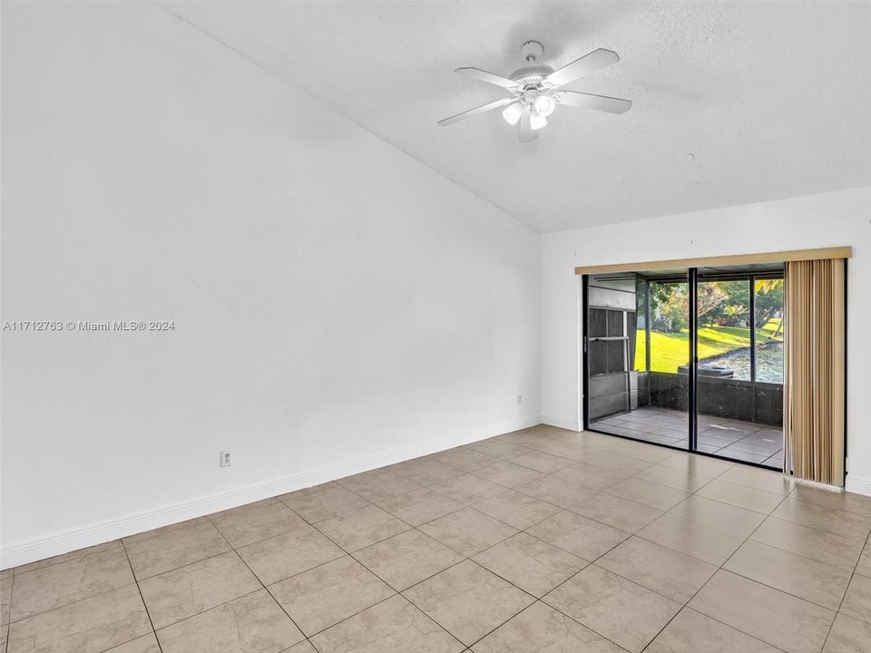 For Rent: $2,800 (2 beds, 2 baths, 1188 Square Feet)