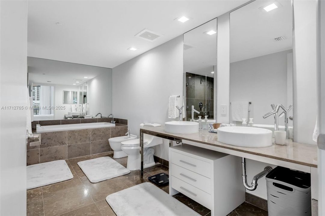 Недавно арендовано: $5,500 (2 спален, 2 ванн, 1269 Квадратных фут)