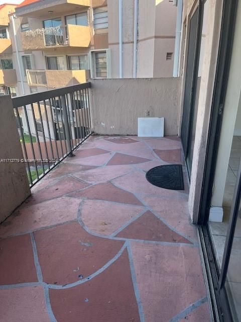 For Rent: $2,400 (2 beds, 2 baths, 1170 Square Feet)