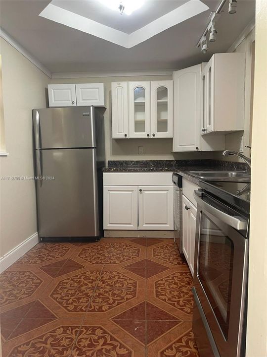 For Sale: $160,000 (2 beds, 2 baths, 959 Square Feet)