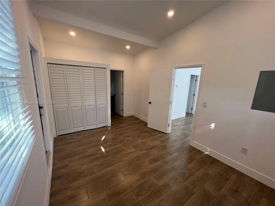 For Rent: $2,600 (2 beds, 2 baths, 1336 Square Feet)