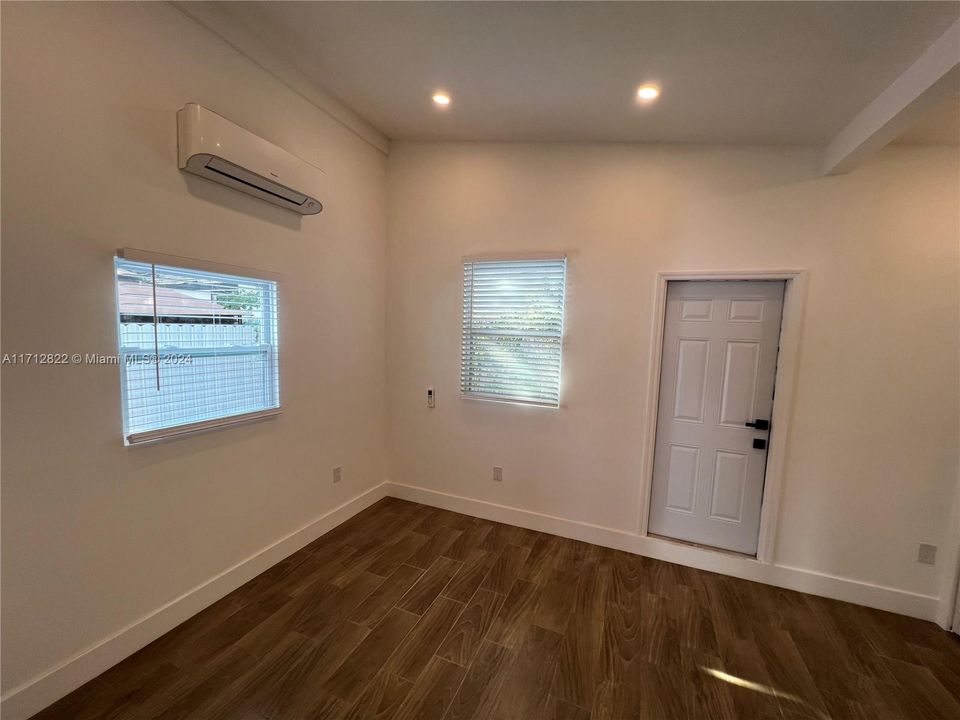 For Rent: $2,600 (2 beds, 2 baths, 1336 Square Feet)