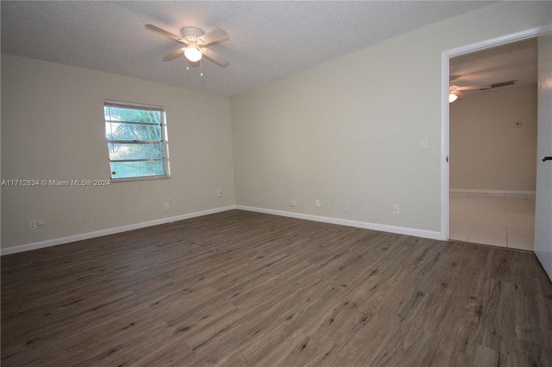 For Rent: $2,750 (3 beds, 2 baths, 1452 Square Feet)