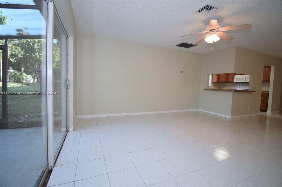 For Rent: $2,750 (3 beds, 2 baths, 1452 Square Feet)