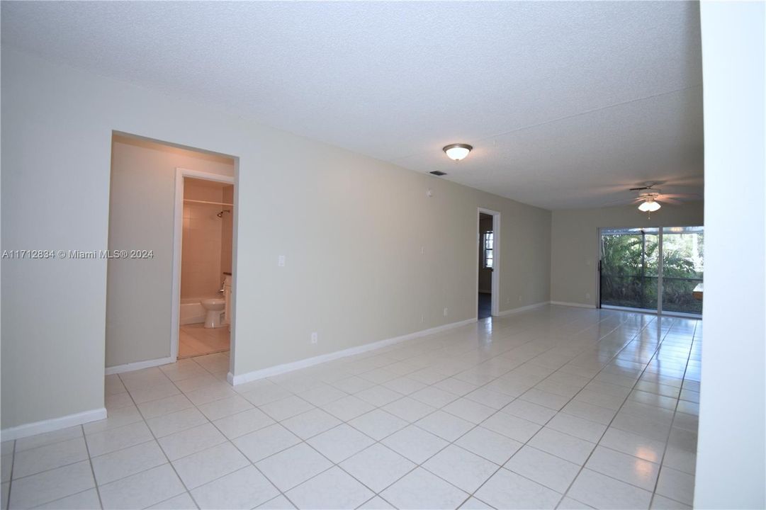 For Rent: $2,750 (3 beds, 2 baths, 1452 Square Feet)