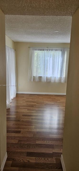 For Rent: $2,275 (2 beds, 2 baths, 1112 Square Feet)