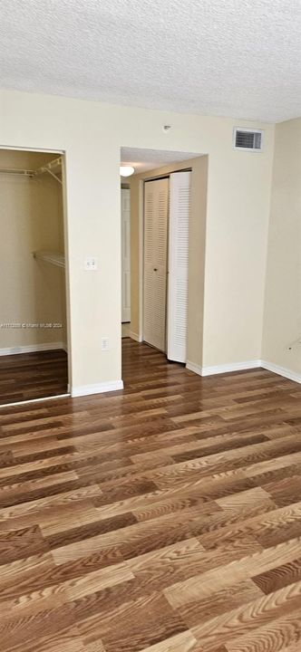 For Rent: $2,275 (2 beds, 2 baths, 1112 Square Feet)