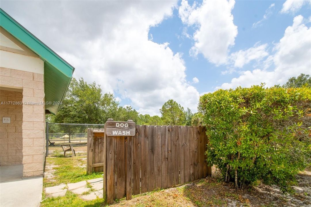 For Sale: $300,000 (3 beds, 2 baths, 1693 Square Feet)