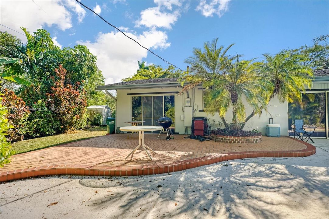 For Sale: $1,750,000 (4 beds, 3 baths, 2928 Square Feet)