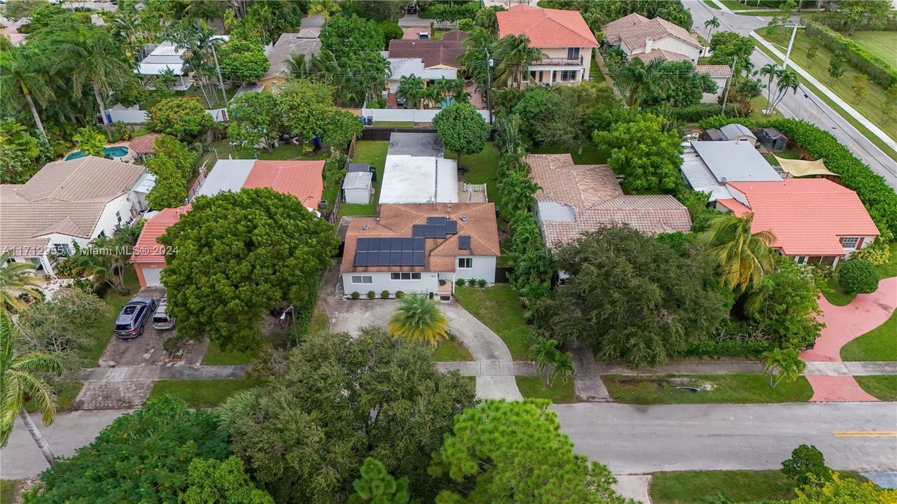 For Sale: $610,000 (3 beds, 2 baths, 1830 Square Feet)