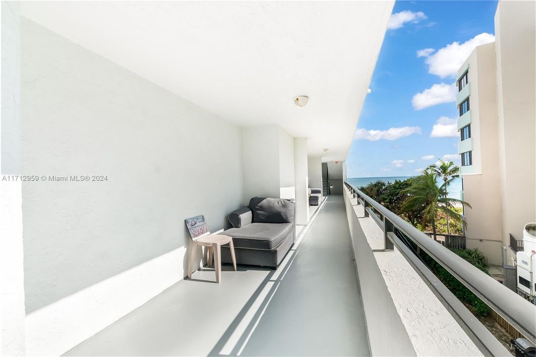 Front Balcony w/ Oceanviews