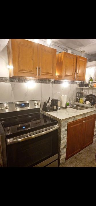 For Rent: $1,500 (1 beds, 1 baths, 1300 Square Feet)