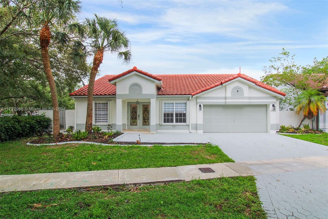 For Sale: $720,000 (3 beds, 2 baths, 2344 Square Feet)