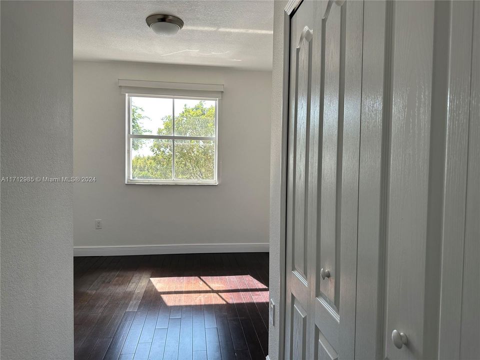 For Rent: $3,650 (3 beds, 2 baths, 1590 Square Feet)