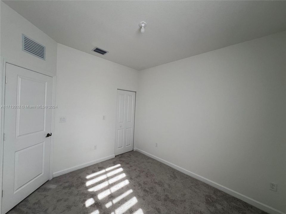 For Rent: $2,900 (3 beds, 2 baths, 1668 Square Feet)