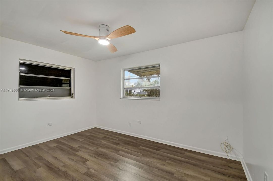 For Sale: $375,000 (3 beds, 2 baths, 1125 Square Feet)