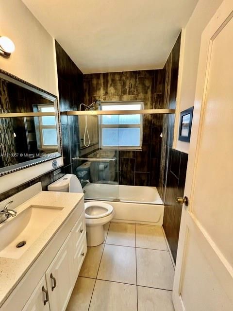 For Rent: $2,150 (2 beds, 1 baths, 1712 Square Feet)