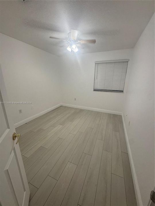 For Rent: $3,950 (4 beds, 2 baths, 2366 Square Feet)