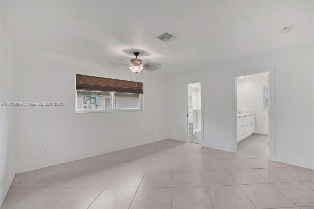 For Sale: $899,900 (2 beds, 2 baths, 1288 Square Feet)