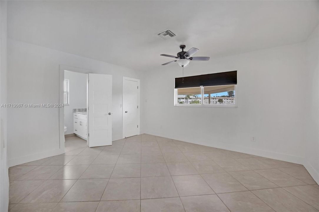 For Sale: $899,900 (2 beds, 2 baths, 1288 Square Feet)