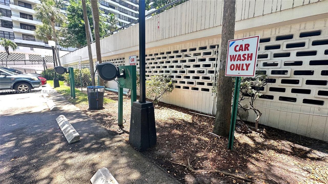 CAR WASH