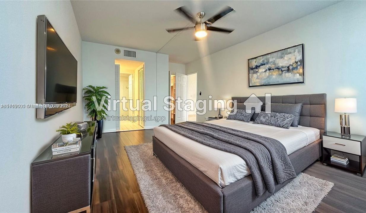 For Sale: $310,000 (1 beds, 1 baths, 828 Square Feet)