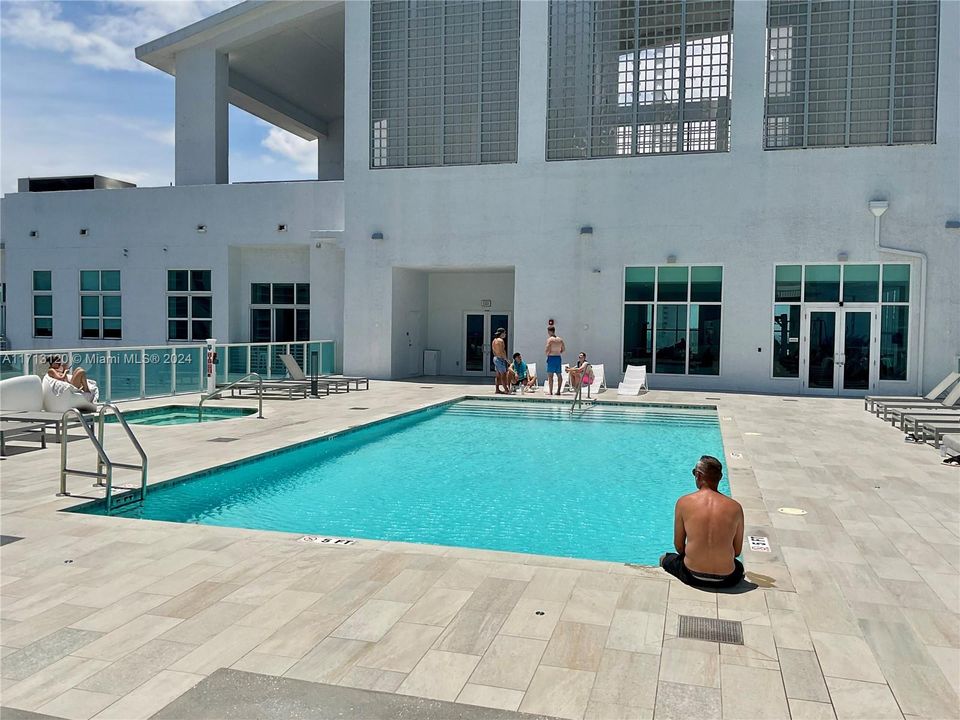 Awesome rooftop pool