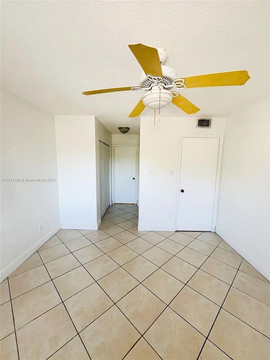 For Rent: $2,200 (2 beds, 2 baths, 1084 Square Feet)