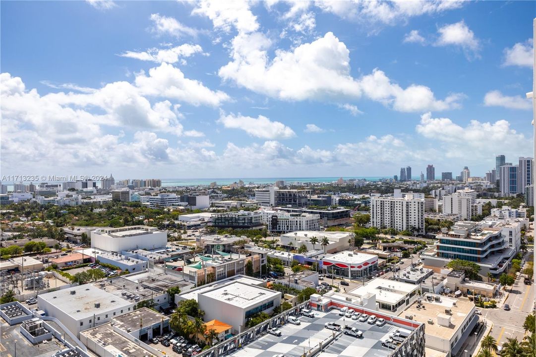 For Sale: $4,295,000 (3 beds, 2 baths, 2580 Square Feet)