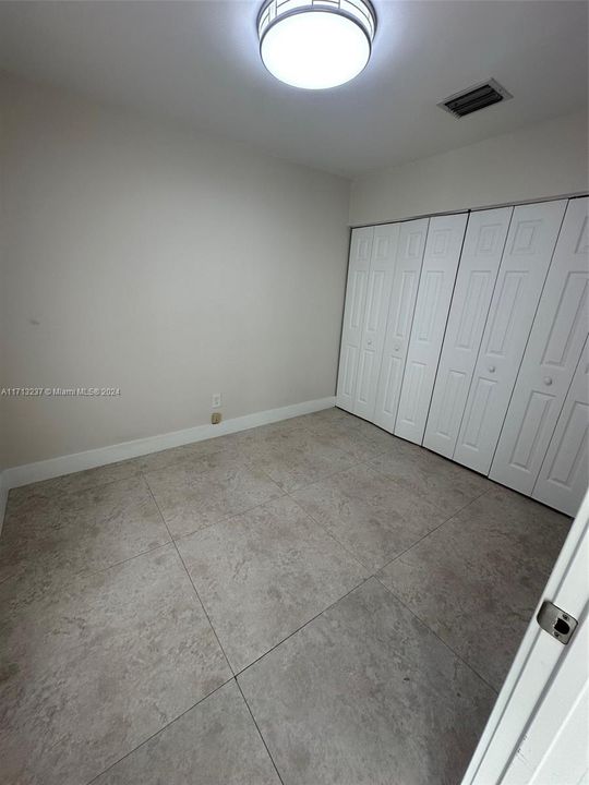 For Rent: $3,300 (3 beds, 2 baths, 1015 Square Feet)