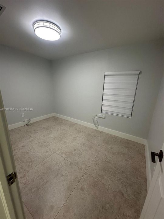 For Rent: $3,300 (3 beds, 2 baths, 1015 Square Feet)