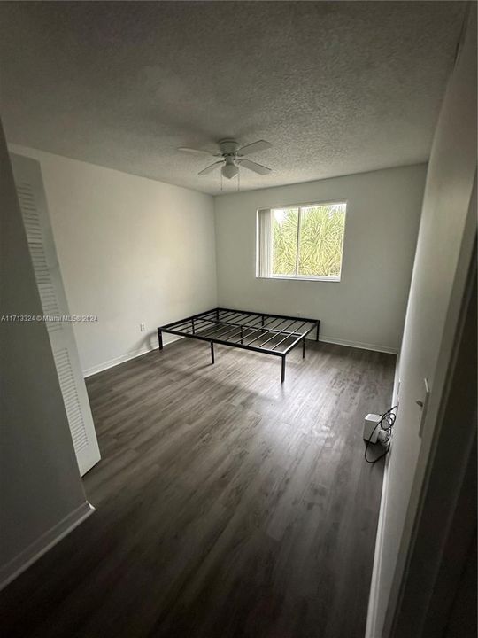 For Rent: $1,800 (1 beds, 1 baths, 823 Square Feet)