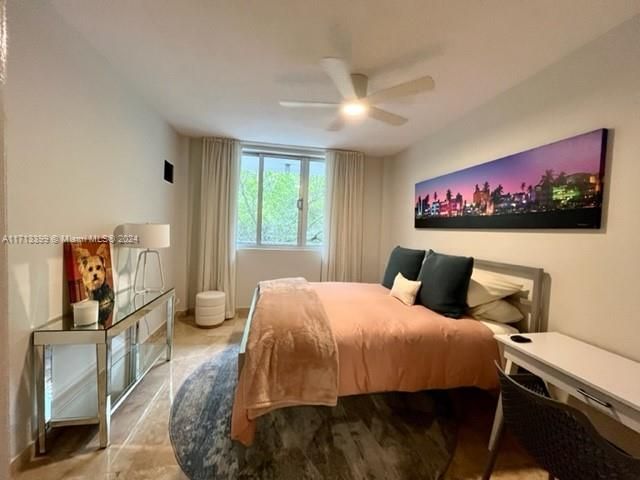 For Rent: $4,300 (2 beds, 2 baths, 1053 Square Feet)