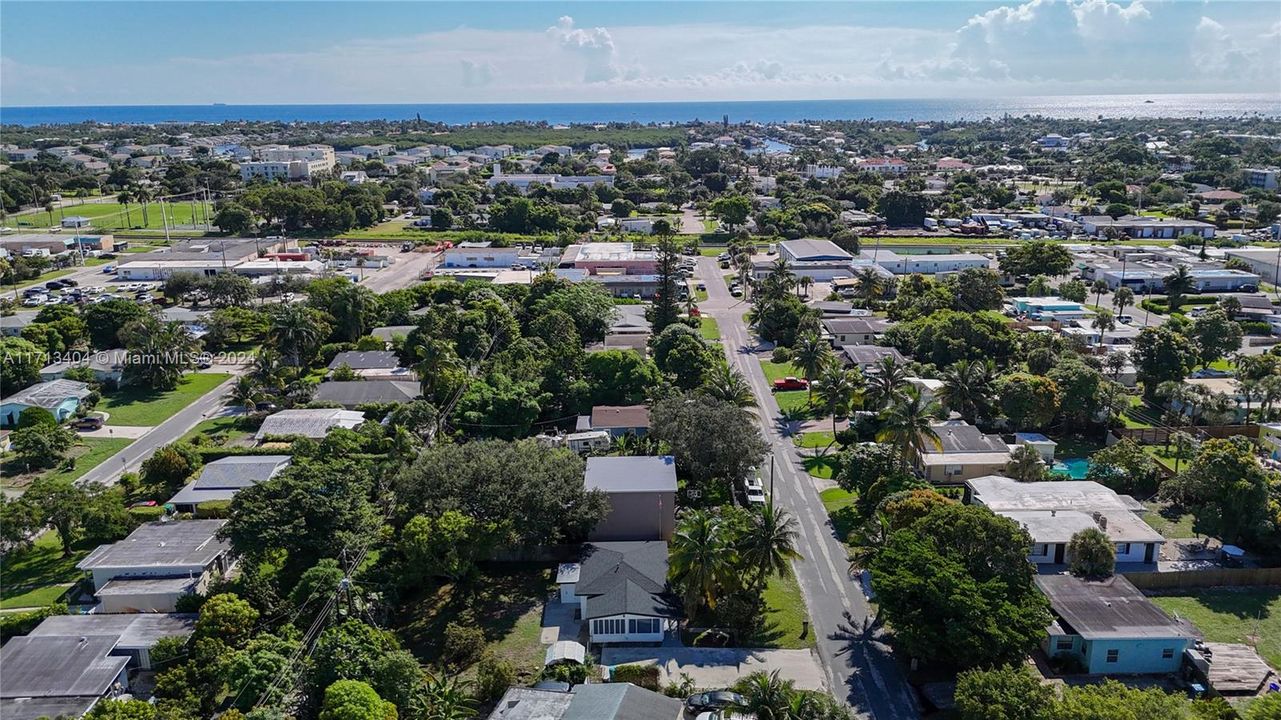 For Sale: $478,900 (3 beds, 2 baths, 1002 Square Feet)