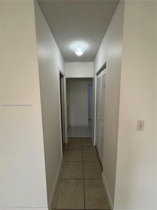 For Rent: $1,890 (2 beds, 2 baths, 1000 Square Feet)