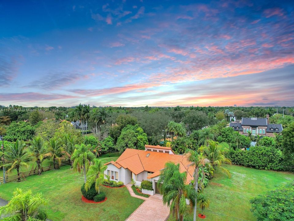 For Sale: $1,250,000 (4 beds, 2 baths, 2685 Square Feet)