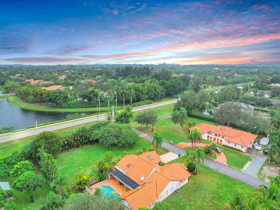 For Sale: $1,250,000 (4 beds, 2 baths, 2685 Square Feet)