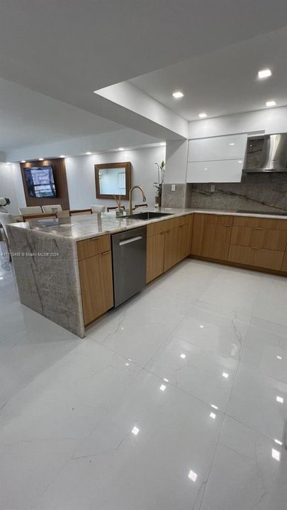 En Venta: $680,000 (1 camas, 1 baños, 1088 Pies cuadrados)