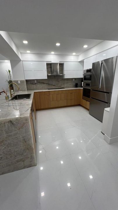 En Venta: $680,000 (1 camas, 1 baños, 1088 Pies cuadrados)