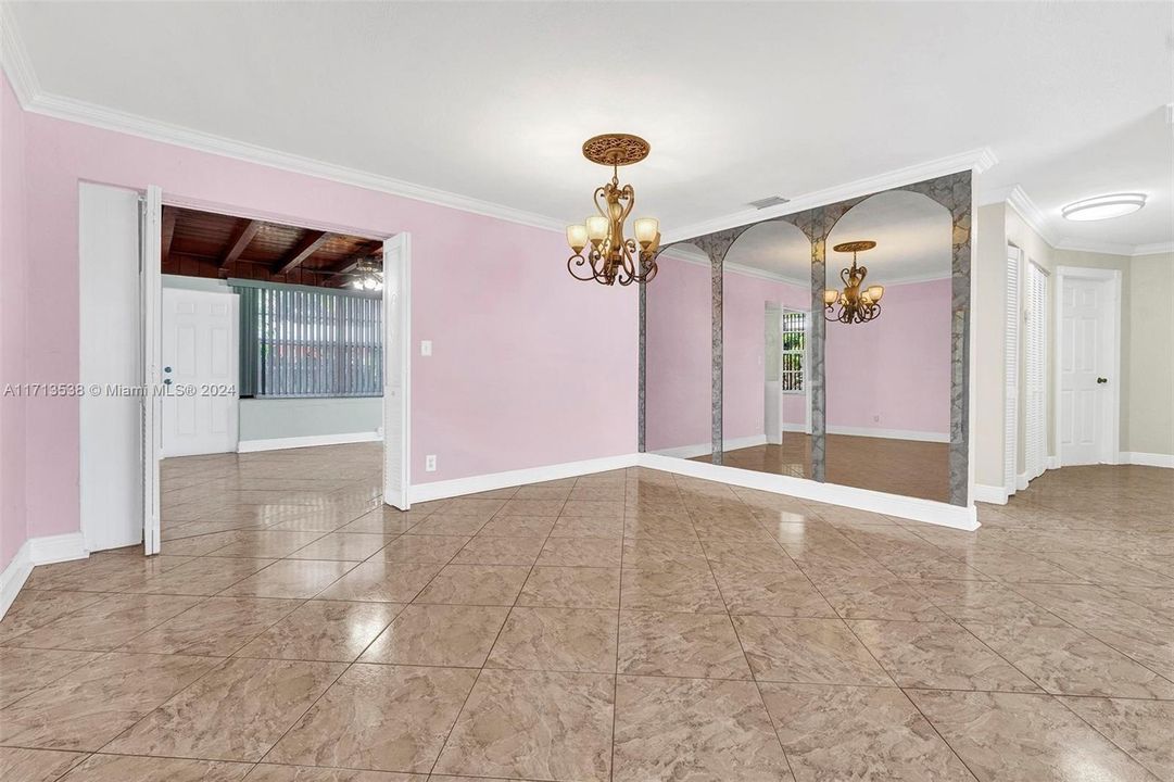 Living room /Dining area