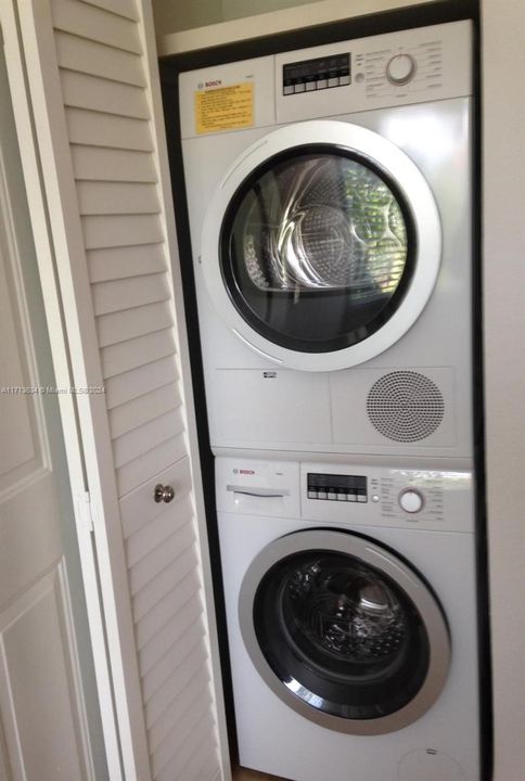 Washer / Dryer