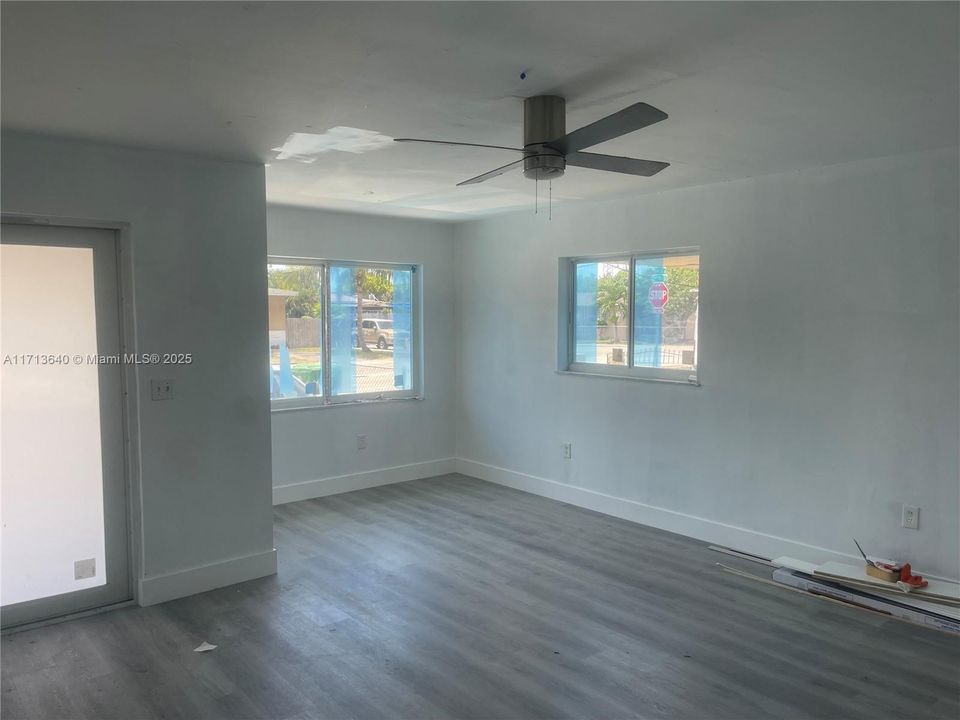 Recently Sold: $899,000 (0 beds, 0 baths, 2869 Square Feet)