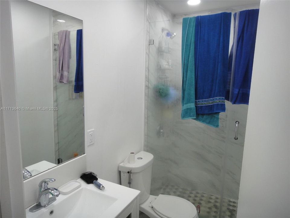 Recently Sold: $899,000 (0 beds, 0 baths, 2869 Square Feet)