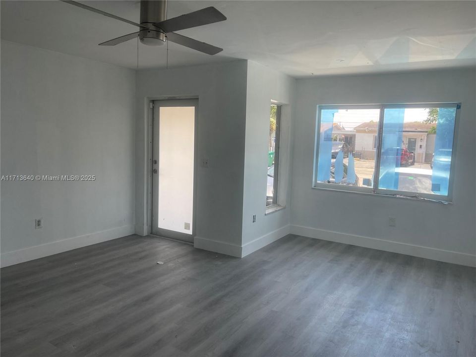 Recently Sold: $899,000 (0 beds, 0 baths, 2869 Square Feet)