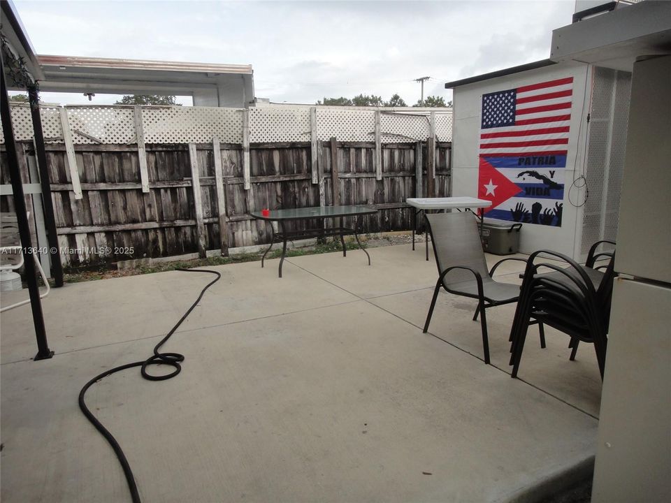 Recently Sold: $899,000 (0 beds, 0 baths, 2869 Square Feet)