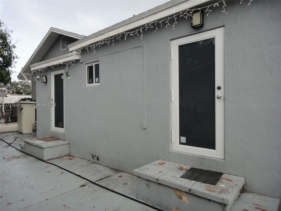 Recently Sold: $899,000 (0 beds, 0 baths, 2869 Square Feet)