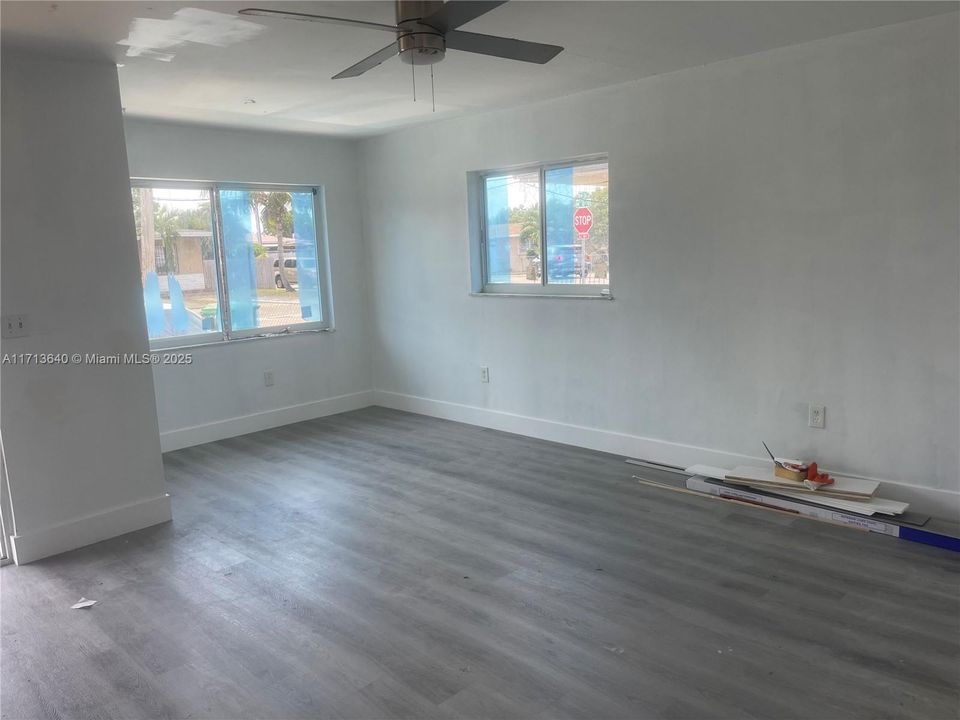 Recently Sold: $899,000 (0 beds, 0 baths, 2869 Square Feet)